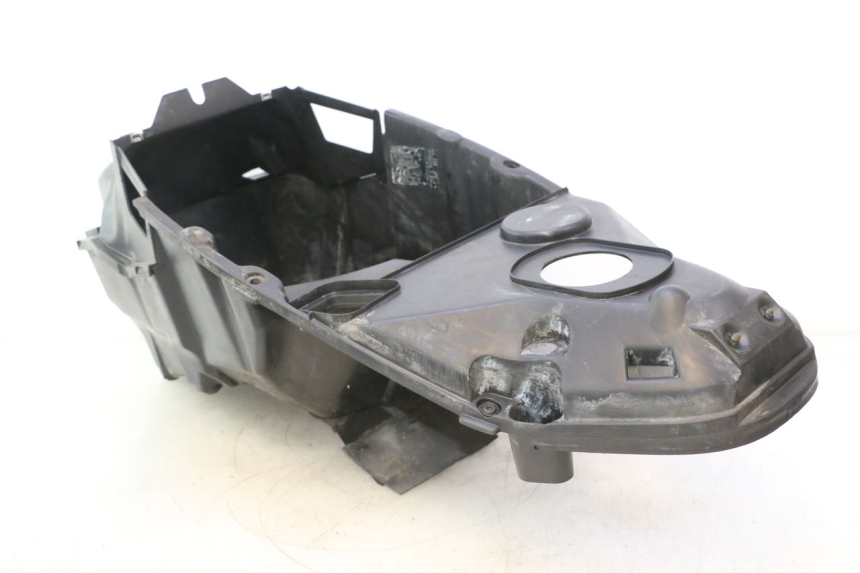 photo de UNDERSEAT STORAGE PEUGEOT ELYSTAR 50 (2002 - 2014) - Fixing points details