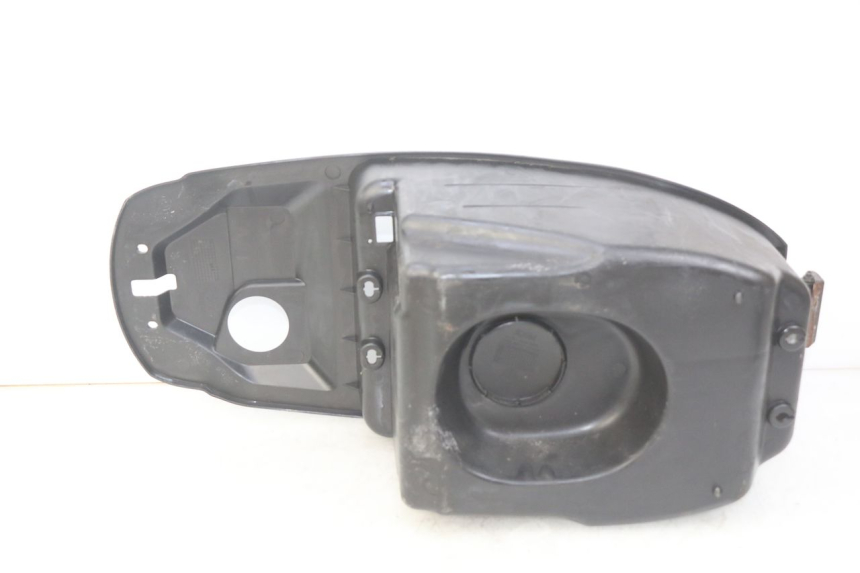 photo de SEAT STORAGE BOX SYM FIDDLE 2 50 (2008 - 2013) - Zoom on usage condition