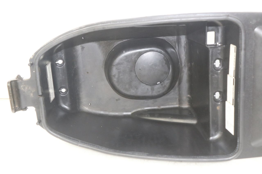 photo de SEAT STORAGE BOX SYM FIDDLE 2 50 (2008 - 2013) - Technical close-up