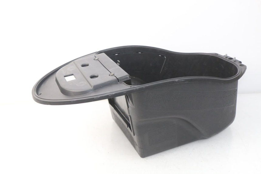 photo de UNDERSEAT STORAGE EUROCKA FIFTY 50 (2013 - 2022) - Alternative perspective