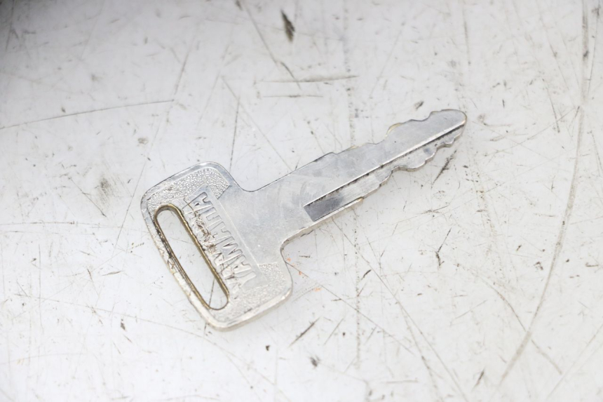 photo de SEAT STORAGE BOX YAMAHA FJR ABS 1300 (2006 - 2012) - Distinctive features