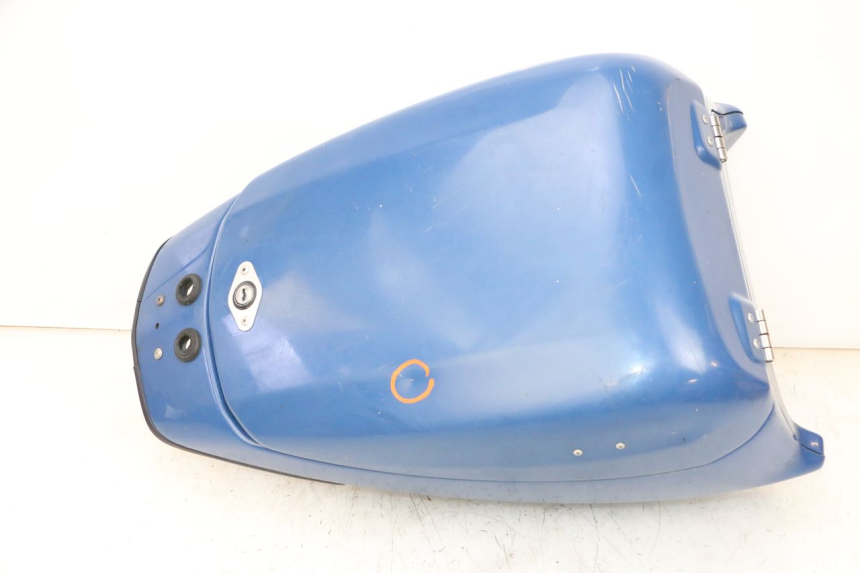 photo de SEAT STORAGE BOX YAMAHA FJR ABS 1300 (2006 - 2012) - Fixing points details