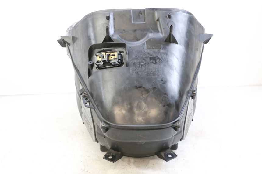 photo de UNDERSEAT STORAGE HONDA FJS SILVER WING SILVERWING 400 (2005 - 2008) - Zoom on usage condition