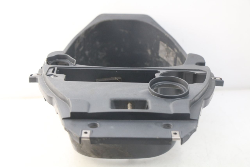 photo de UNDERSEAT STORAGE PIAGGIO FLY 2T 50 (2004 - 2017) - Technical close-up