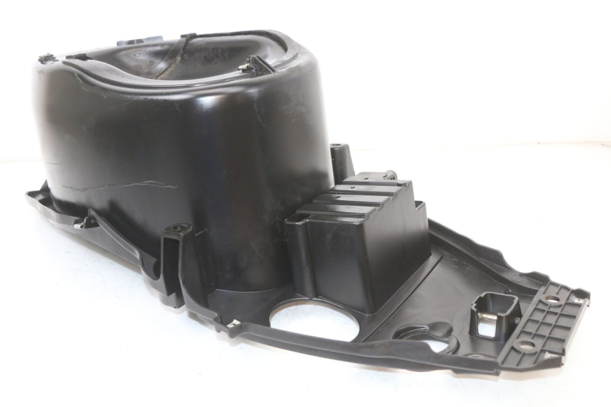 photo de UNDERSEAT STORAGE PIAGGIO FLY 2T 50 (2004 - 2017) - Additional view of the item