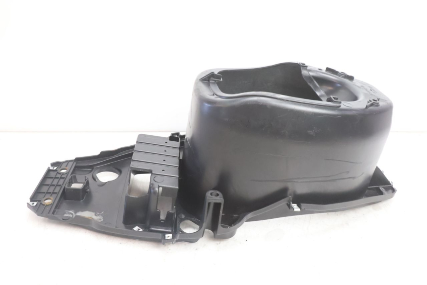 photo de UNDERSEAT STORAGE PIAGGIO FLY 2T 50 (2004 - 2017) - Additional view of the item