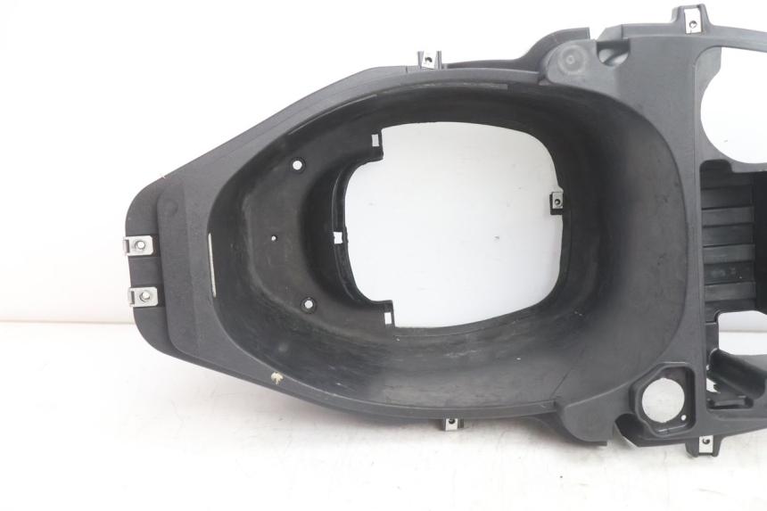 photo de UNDERSEAT STORAGE PIAGGIO FLY 2T 50 (2004 - 2017) - Zoom on usage condition