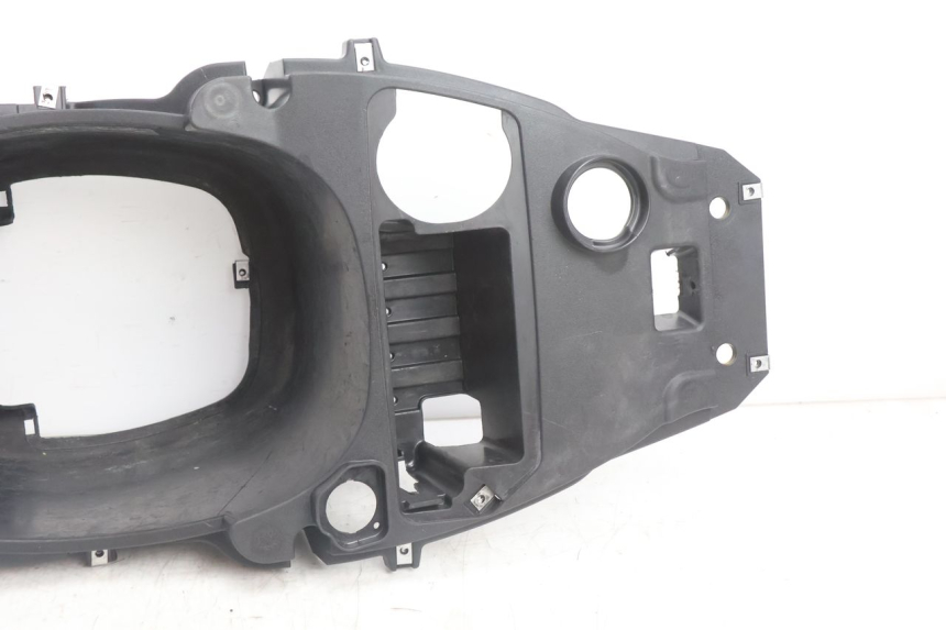 photo de UNDERSEAT STORAGE PIAGGIO FLY 2T 50 (2004 - 2017) - Alternative perspective
