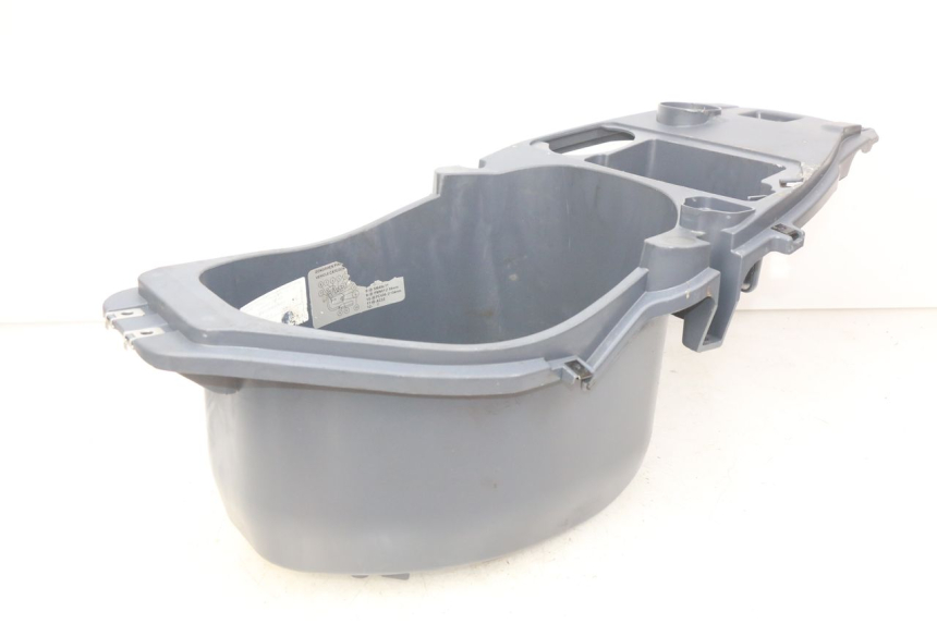 photo de SEAT STORAGE BOX PIAGGIO FLY 100 (2006 - 2010) - Alternative perspective