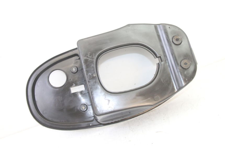 photo de SEAT BOX VENESI FLY RETRO 4T 50 (2020 - 2025) - Surface and material condition