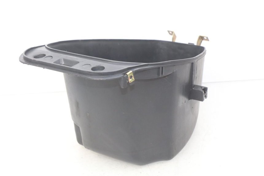 photo de UNDERSEAT STORAGE SACHS FY125T FY T 125 (2007 - 2011) - Alternative perspective