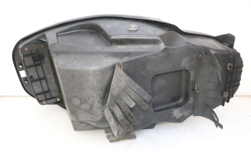 photo de UNDERSEAT STORAGE KYMCO GRAND DINK 125 (2002 - 2007) - Component detail