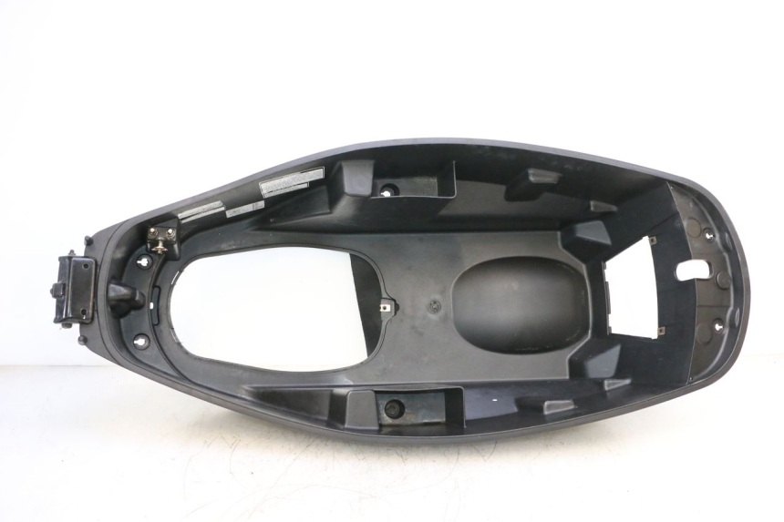 photo de UNDERSEAT STORAGE SYM GTS EVO 125 (2009 - 2013) - Main view