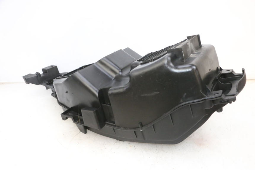 photo de UNDERSEAT STORAGE JM MOTORS GTS 125 (2015 - 2019) - Component detail