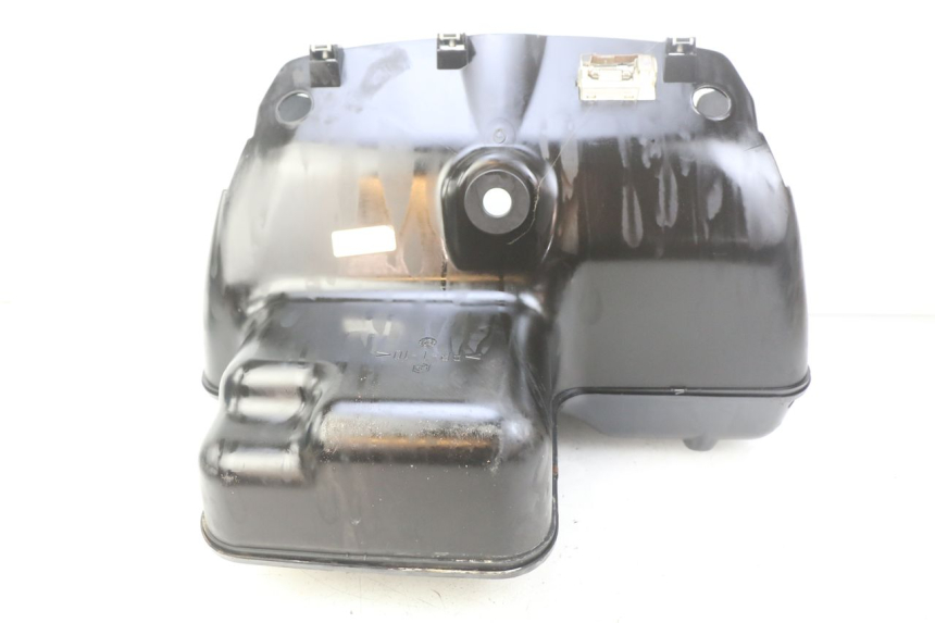 photo de SEAT TRUNK PIAGGIO HEXAGON 2T 125 (1994 - 1998) - Fixing points details