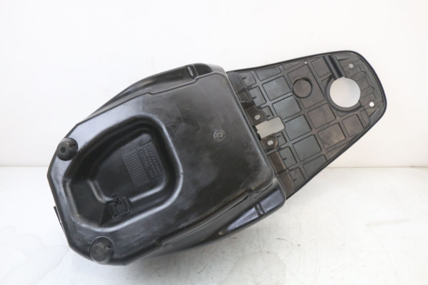 photo de UNDERSEAT STORAGE HONDA NES AROBASE 125 (2000 - 2003) - Checked used part