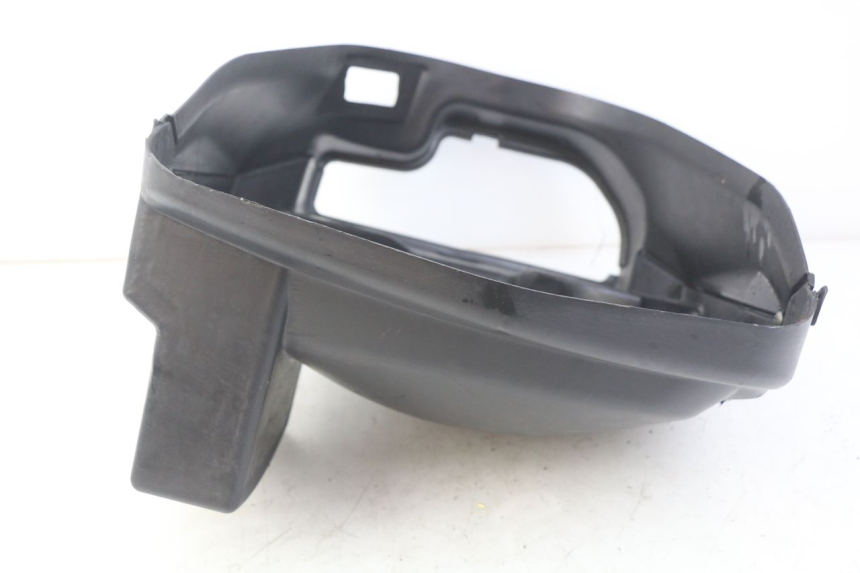 photo de SEAT STORAGE BOX REVATTO IMPERATOR 125 (2007 - 2015) - Fixing points details