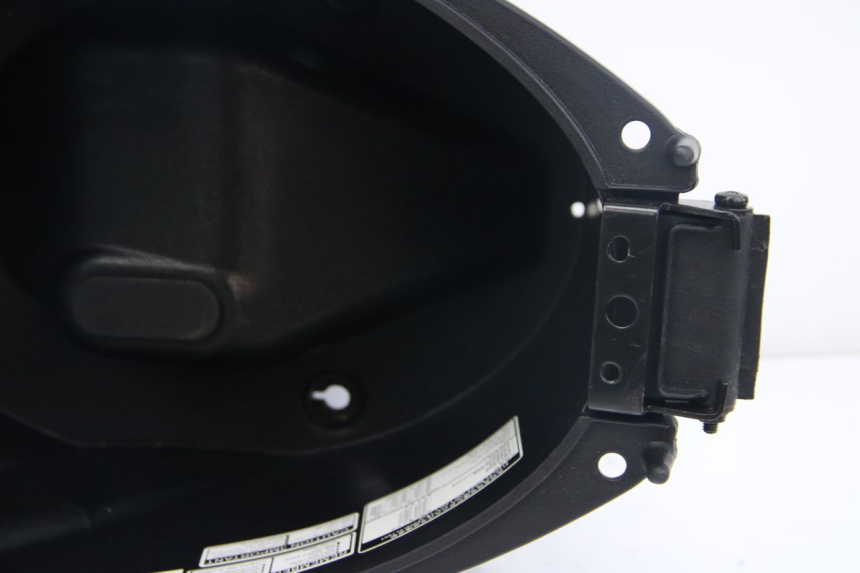 photo de SEAT STORAGE BOX SYM JET 4 4T 50 (2018 - 2021) - Alternative perspective