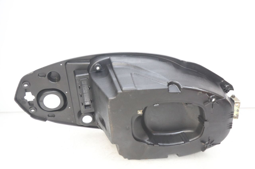 photo de SEAT TRUNK PEUGEOT KISBEE 2T 50 (2010 - 2017) - Alternative perspective