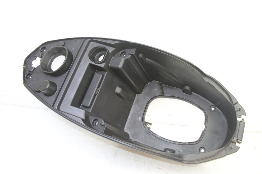 photo de SEAT TRUNK PEUGEOT KISBEE 2T 50 (2010 - 2017) - Main view