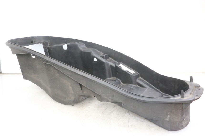 photo de UNDERSEAT STORAGE KYMCO X-TOWN XTOWN 125 (2016 - 2021) - Zoom on usage condition