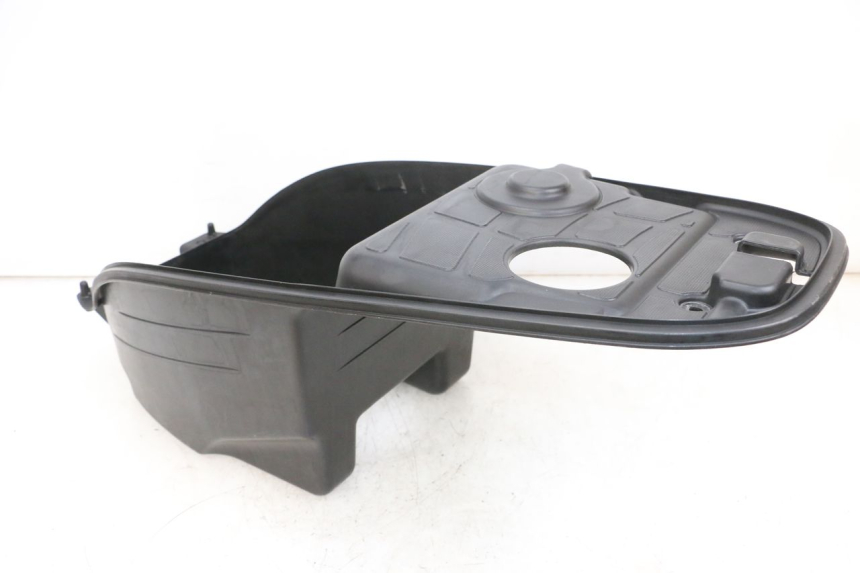 photo de UNDERSEAT STORAGE KYMCO LIKE 125 (2009 - 2016) - Technical close-up