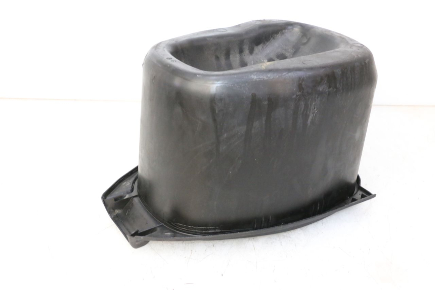 photo de UNDERSEAT STORAGE PIAGGIO LXV 4T 50 (2009 - 2013) - Component detail