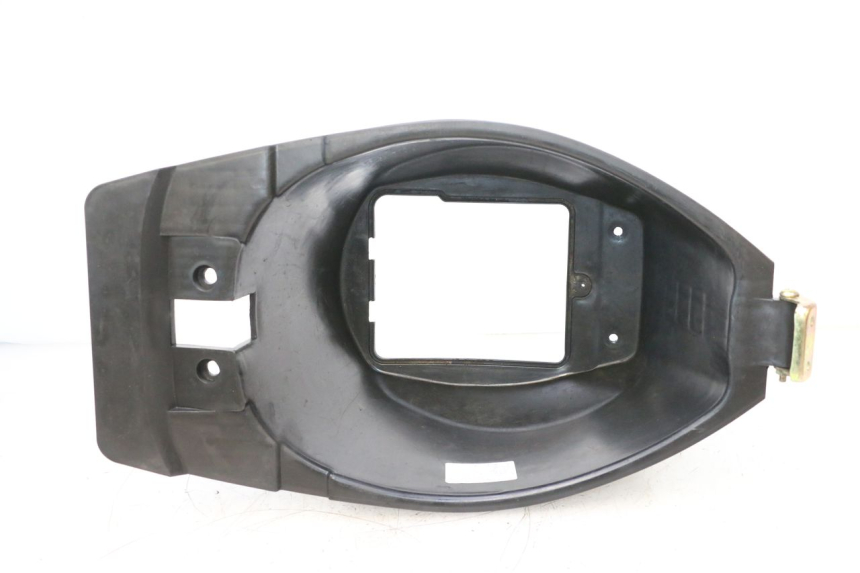 photo de UNDERSEAT STORAGE KEEWAY MATRIX RX9 125 (2006 - 2007) - Zoom on usage condition