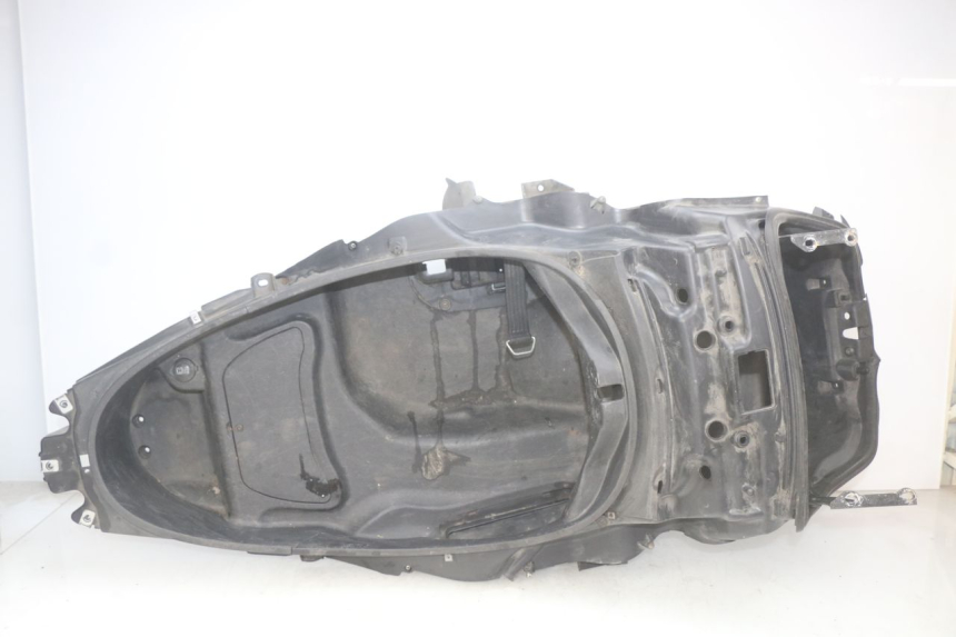 photo de SEAT STORAGE BOX PIAGGIO MP3 LT 400 (2007 - 2012) - Component detail