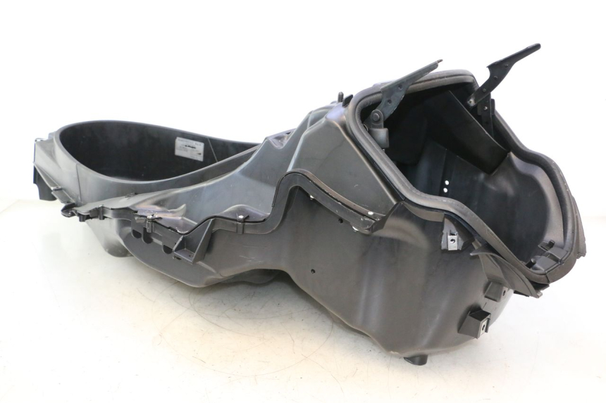 photo de SEAT STORAGE BOX PIAGGIO MP3 LT 300 (2010 - 2016) - Product overview