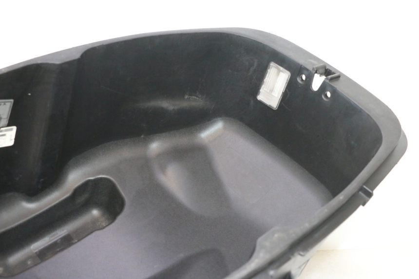 photo de UNDERSEAT STORAGE PIAGGIO MP3 500 (2016 - 2018) - Markings and original references