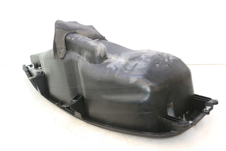 photo de UNDERSEAT STORAGE PIAGGIO MP3 500 (2016 - 2018) - Distinctive features