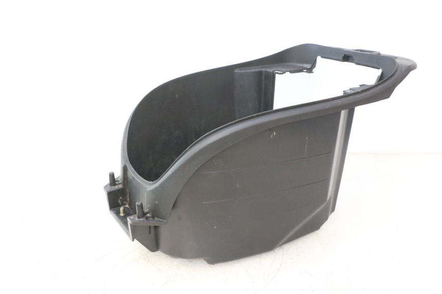 photo de UNDERSEAT STORAGE KYMCO LIKE 4T 50 (2019 - 2025) - Fixing points details