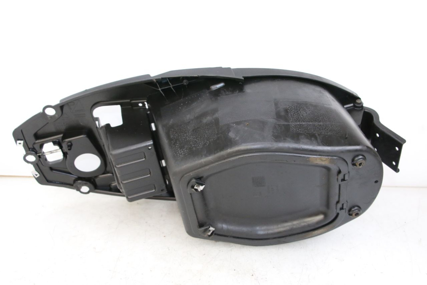 photo de SEAT STORAGE BOX PIAGGIO NEW TYPHOON 50 (2018 - 2021) - Component detail