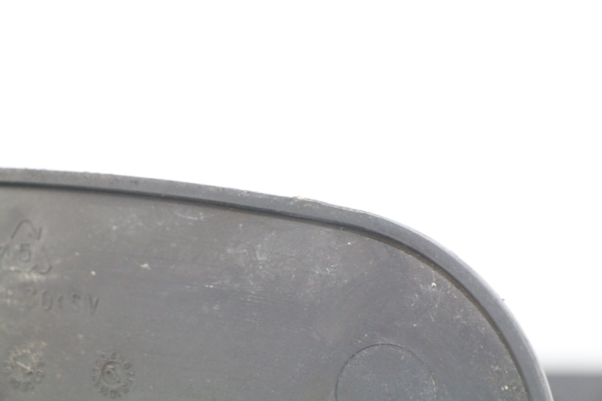 photo de SEAT STORAGE BOX GILERA NEXUS 125 (2007 - 2009) - Technical close-up