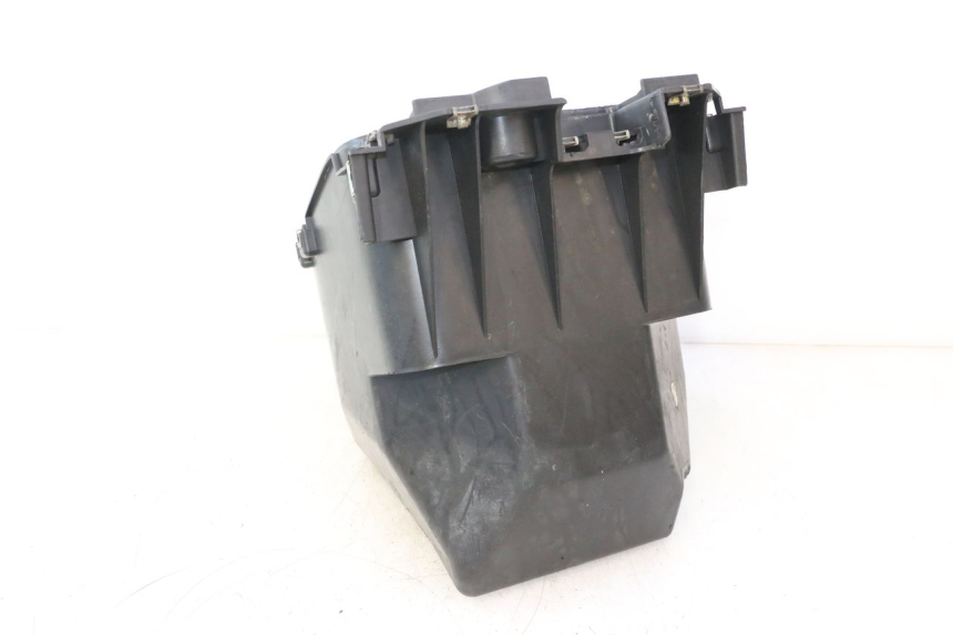 photo de UNDERSEAT STORAGE MBK NITRO 50 (2004 - 2008) - Detailed visual inspection
