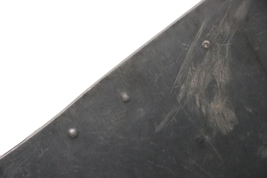 photo de UNDERSEAT STORAGE MBK NITRO 50 (2004 - 2008) - Technical close-up
