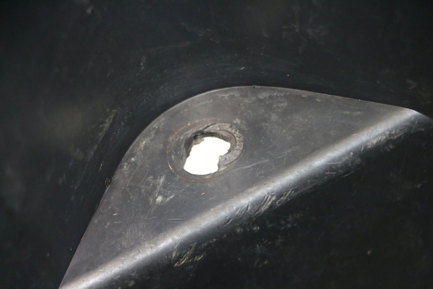 photo de UNDERSEAT STORAGE MBK NITRO 50 (2004 - 2008) - Surface and material condition