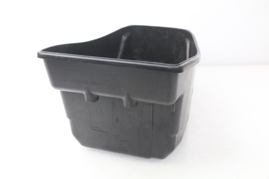 photo de SEAT STORAGE BOX SYM ORBIT 2 4T 50 (2008 - 2017) - Technical close-up