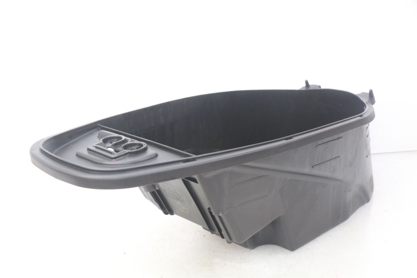 photo de SEAT STORAGE BOX SYM ORBIT III 3 4T 50 (2018 - 2021) - Zoom on usage condition