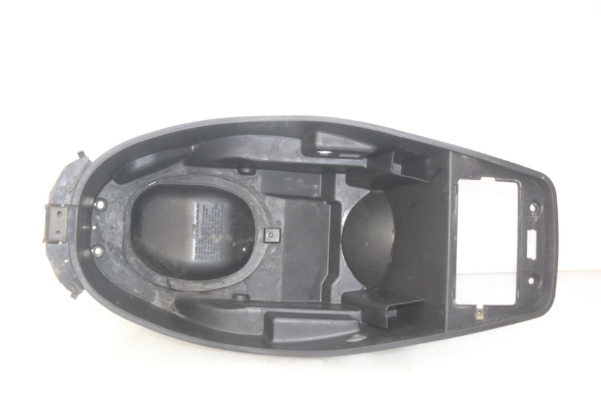 photo de SEAT STORAGE BOX KYMCO PEOPLE 250 (2004 - 2008) - Main view