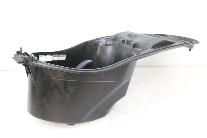 photo de SEAT STORAGE BOX PEUGEOT BELVILLE 125 (2017 - 2021) - Alternative perspective