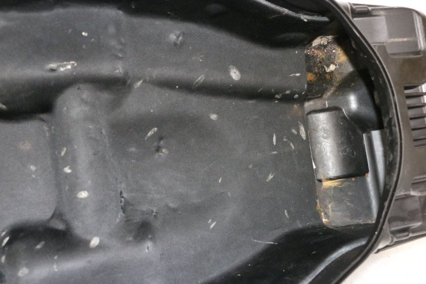 photo de UNDERSEAT STORAGE PEUGEOT SATELIS 125 (2013 - 2018) - Markings and original references