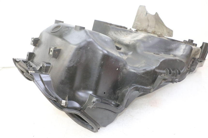 photo de UNDERSEAT STORAGE PIAGGIO MP3 125 (2006 - 2014) - Zoom on usage condition