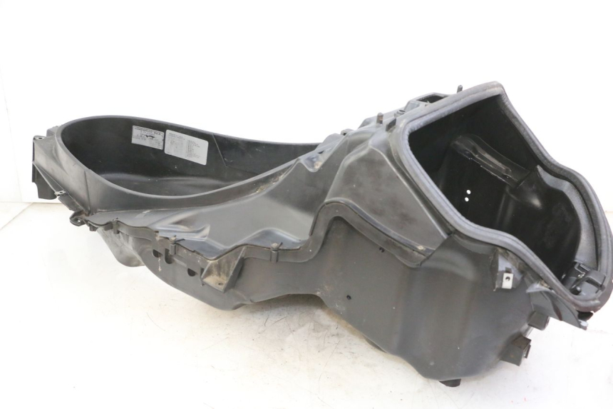 photo de UNDERSEAT STORAGE PIAGGIO MP3 125 (2006 - 2014) - Checked used part