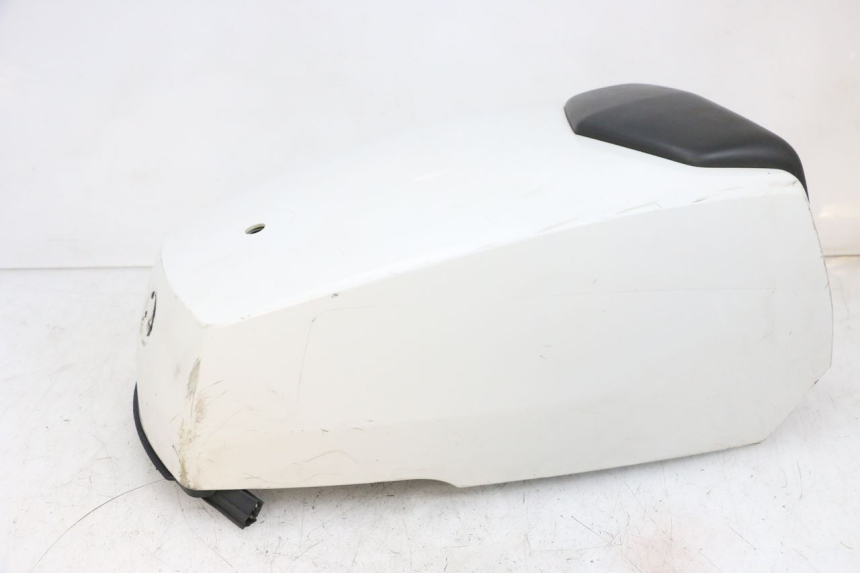 photo de UNDERSEAT STORAGE BMW R RT ABS 1200 (2010 - 2014) - Distinctive features