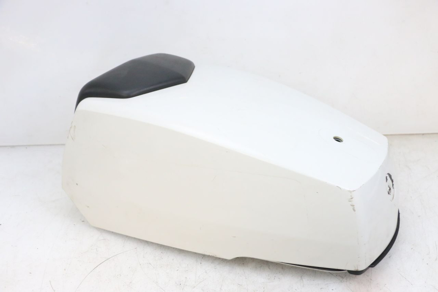 photo de UNDERSEAT STORAGE BMW R RT ABS 1200 (2010 - 2014) - Focus on structure