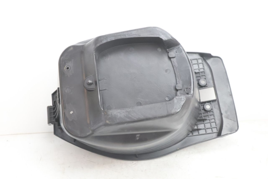 photo de SEAT STORAGE BOX RIDE RACE GT 2T 50 (2012 - 2017) - Fixing points details