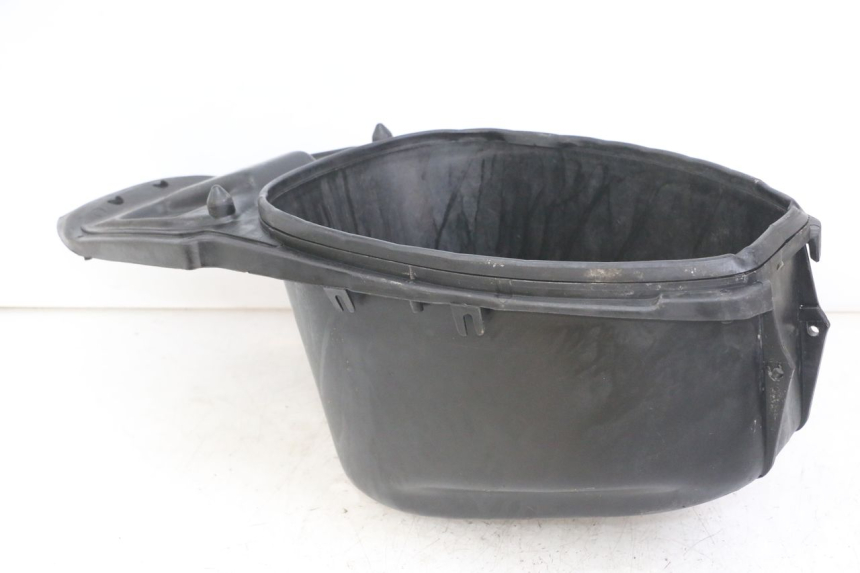 photo de UNDERSEAT STORAGE APRILIA RALLY AC 50 (1995 - 2004) - Component detail