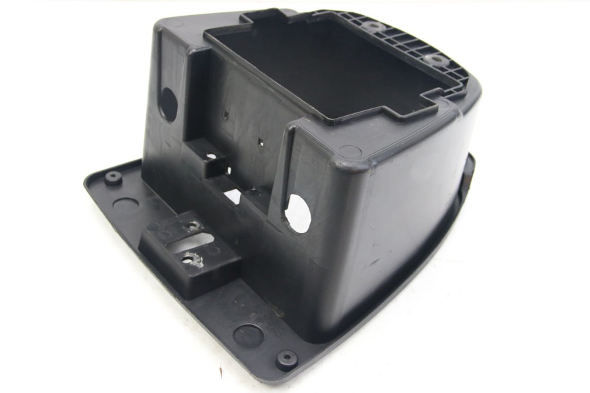 photo de SEAT STORAGE BOX RED ELECTRIC RED E PRO 1 (2017 - 2019) - Fixing points details